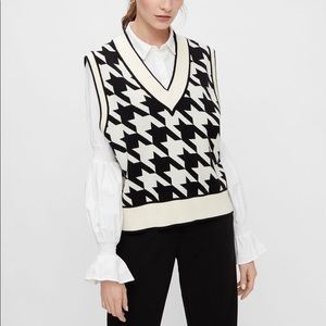 NWT Houndstooth Sweater Vest (Sz. L)